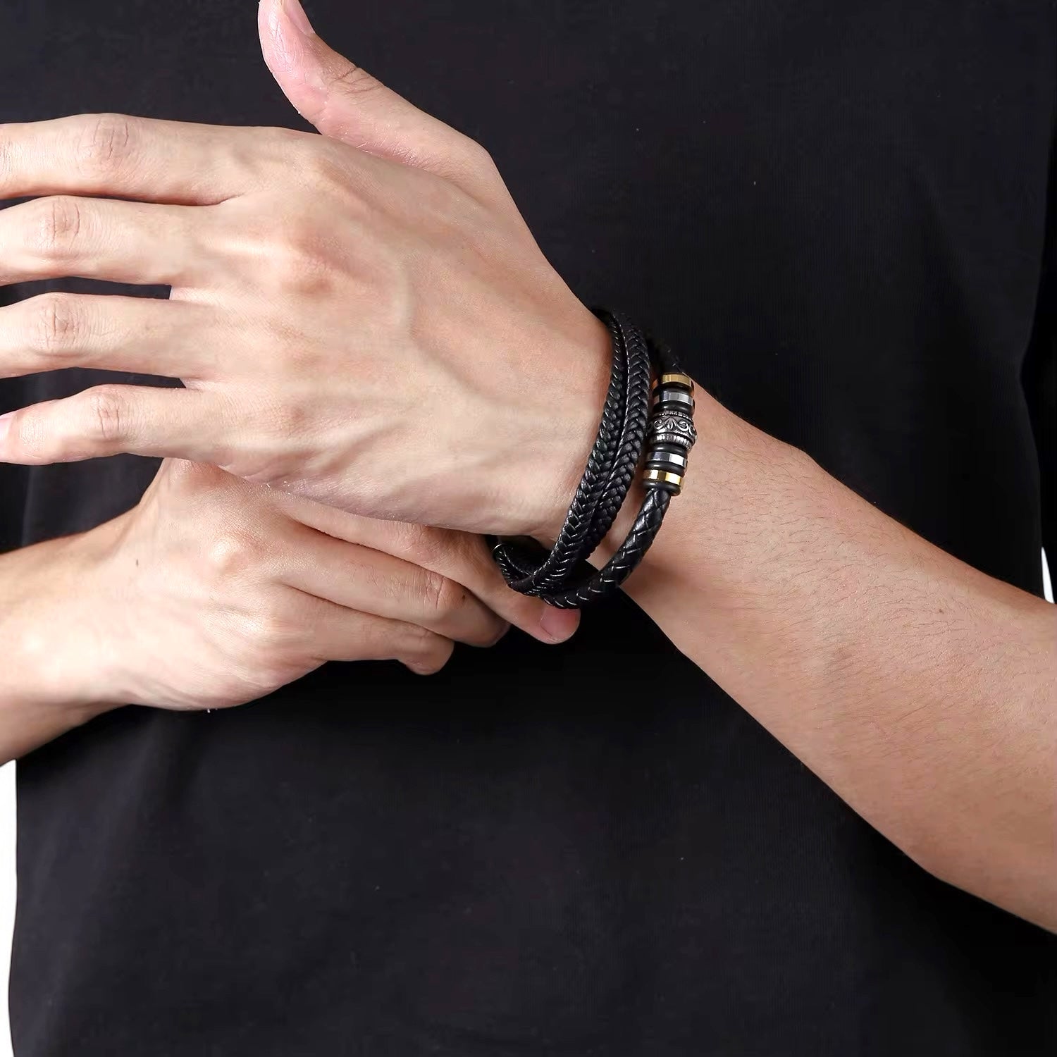 Personalized Men's Bracelet – Braided Leather with Stainless Steel Magnetic Clasp & QR Code